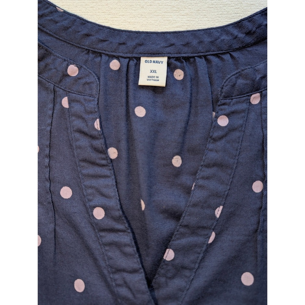 Old Navy XXL Womens Navy Blue Lilac Polka Dot Split Neck Tie Cuff Blouse Top - Picture 2 of 4